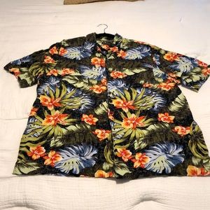 Short sleeve button up shirt